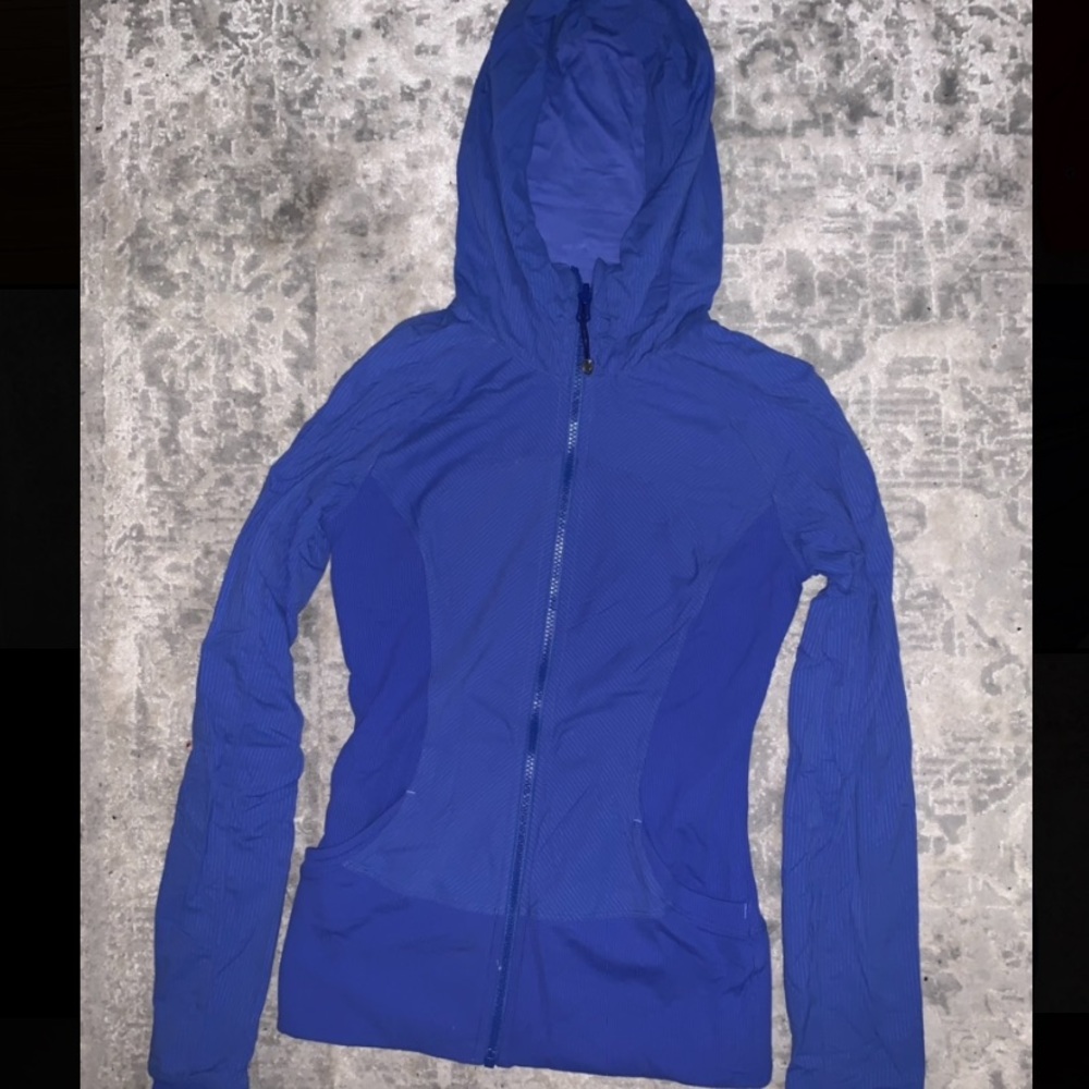 Lululemon Zip-up hoodie (size 6)